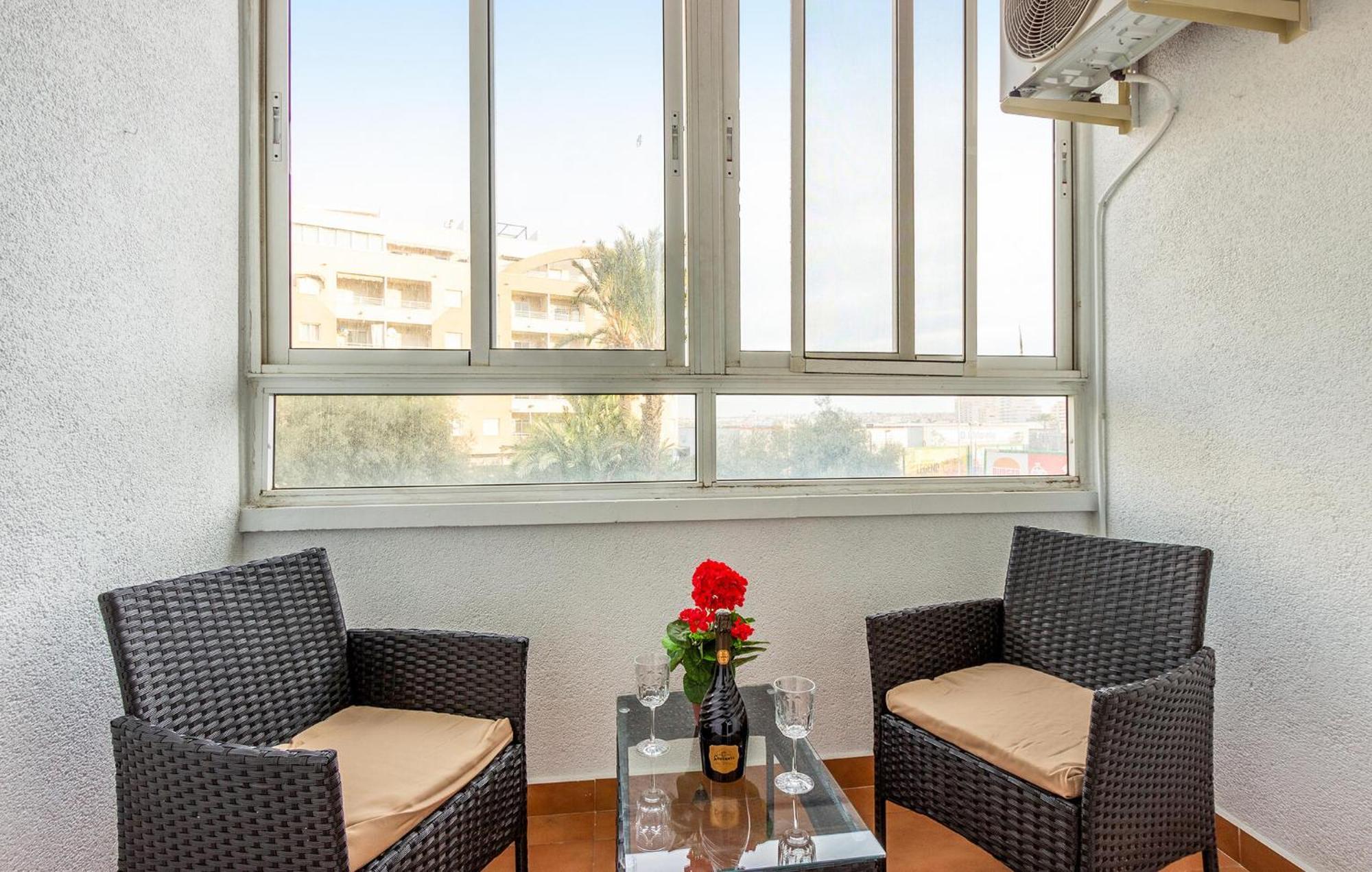 Amazing Apartment In Torrevieja With Kitchen Esterno foto