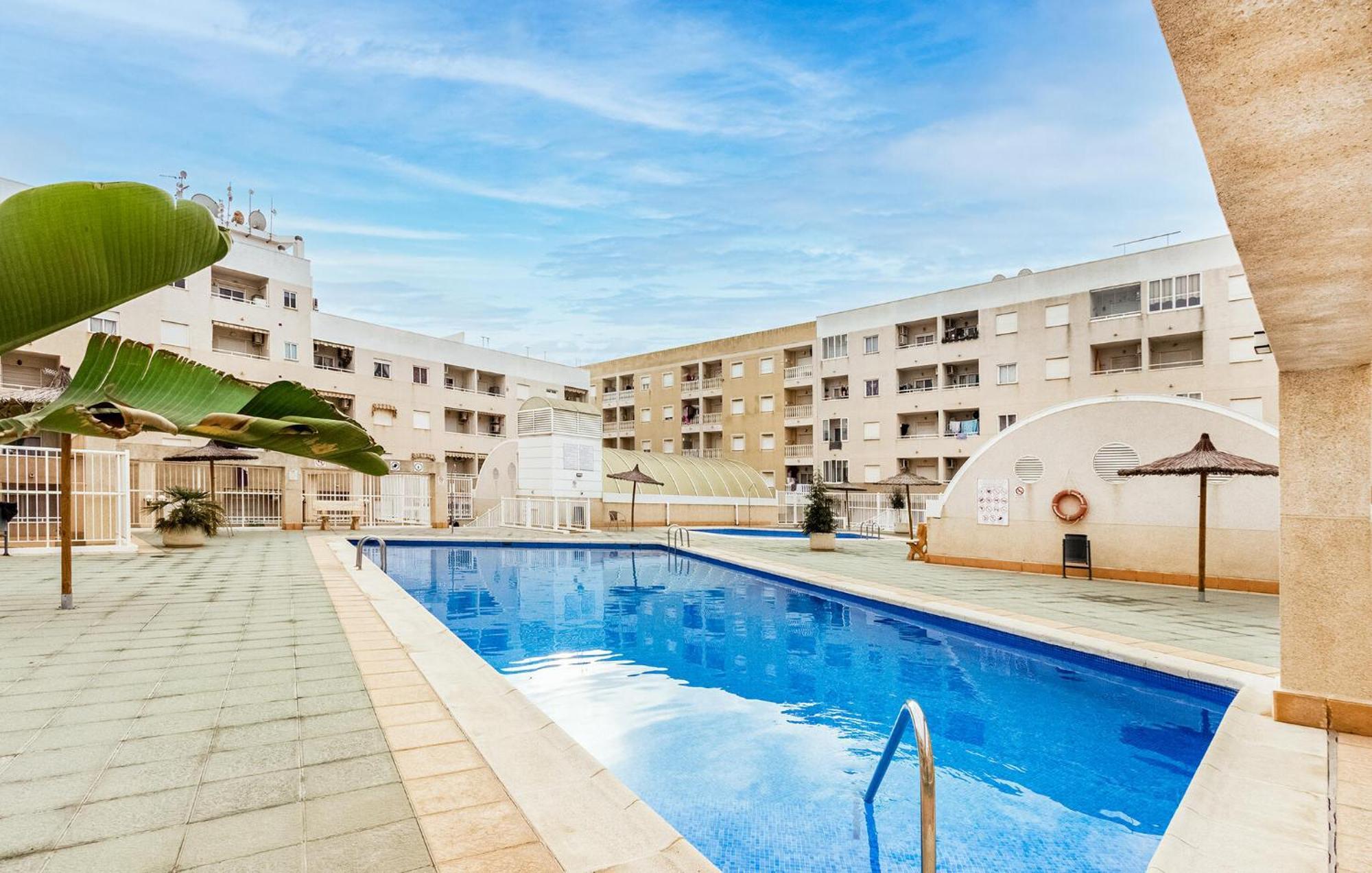 Amazing Apartment In Torrevieja With Kitchen Esterno foto